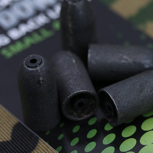 Pin Down Flying Back Leads